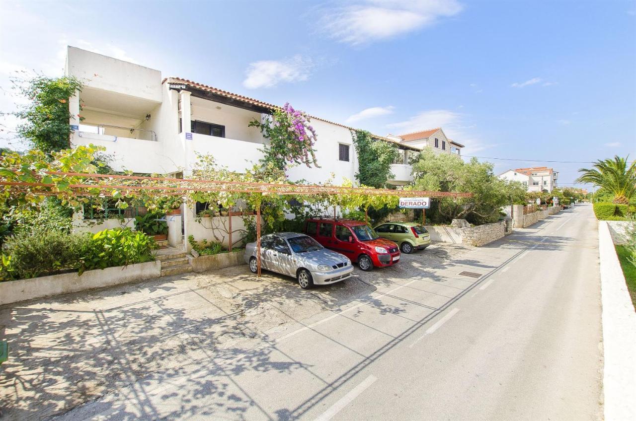 Apartments Ruzica Supetar Buitenkant foto